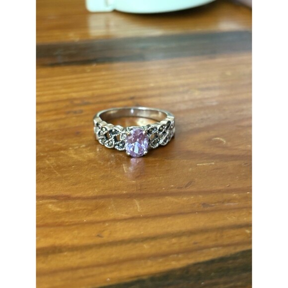 Sterling Silver Amethyst Ring Womens Size 9 Beautiful - Picture 6 of 11